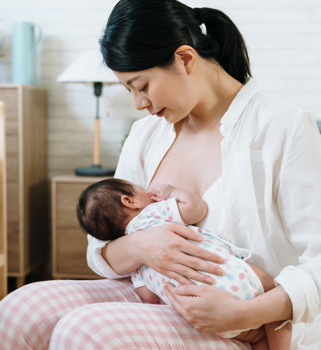 Finding a breastfeeding rhythm